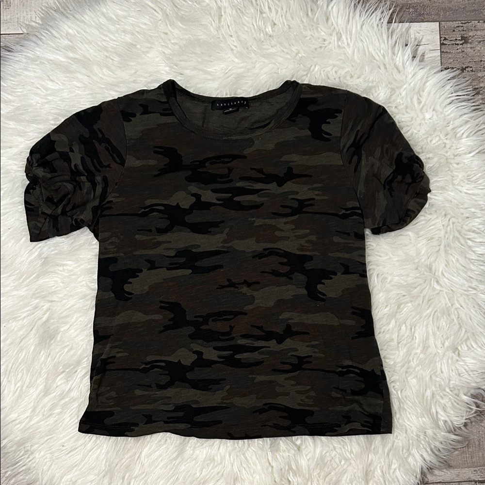 SANCTUARY Camouflage Short Sleeve Top